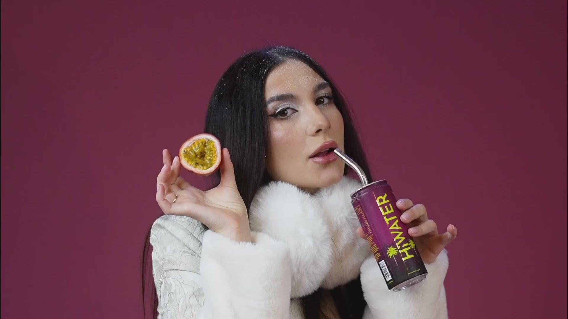 Încărcați videoclipul: 